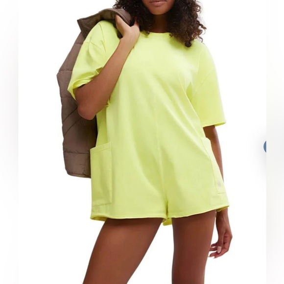 Free People Hot Shot Tee Romper In Sour Citrus Size Medium NWOT - Picture 3 of 10